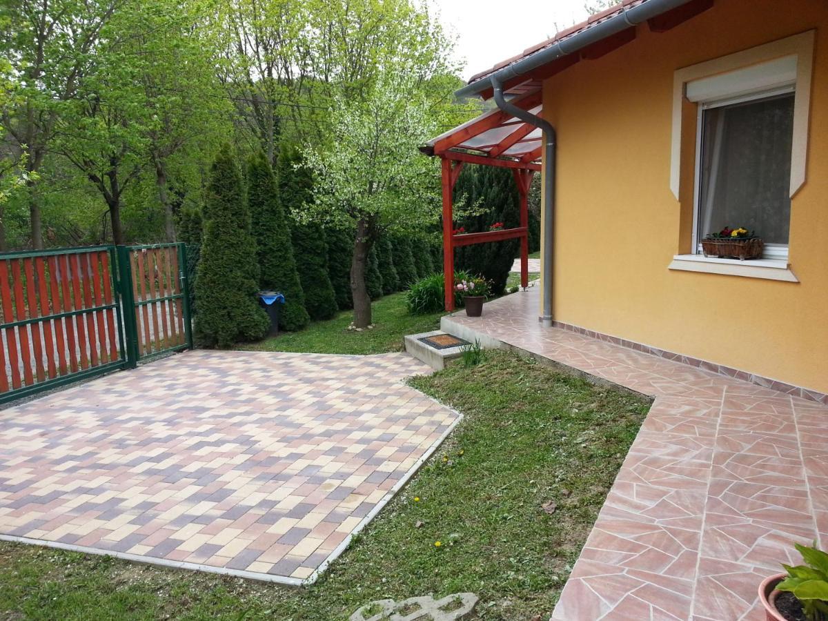 Borostyán Apartamento